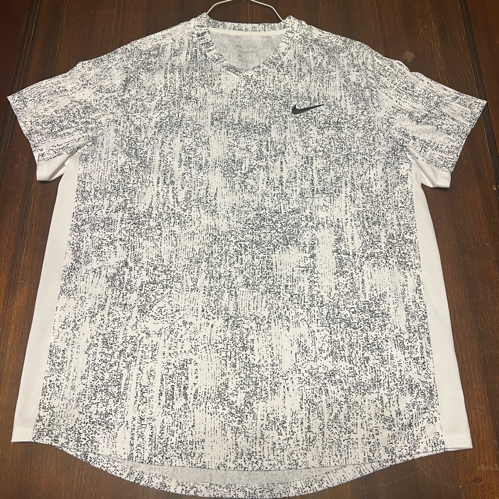 Nike Athletic Dri-Fit Shirt, Size: X-Large